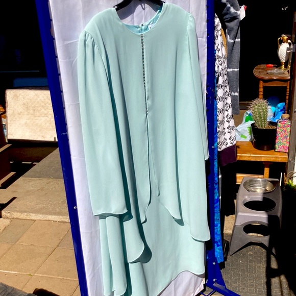 Size 20 multi layer sheer sea foam green dress - Picture 2 of 7